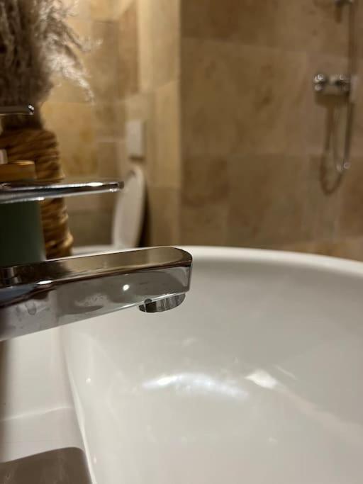 4M Studio Apartment Jouques Ngoại thất bức ảnh